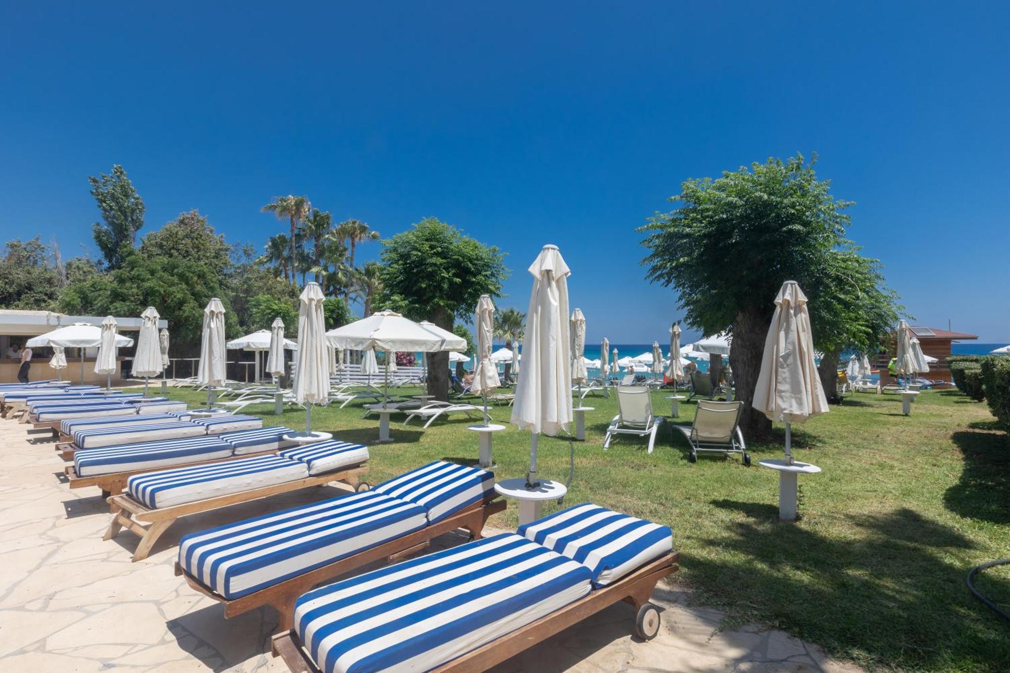Iliada Beach Hotel โปรทาราส ภายนอก รูปภาพ