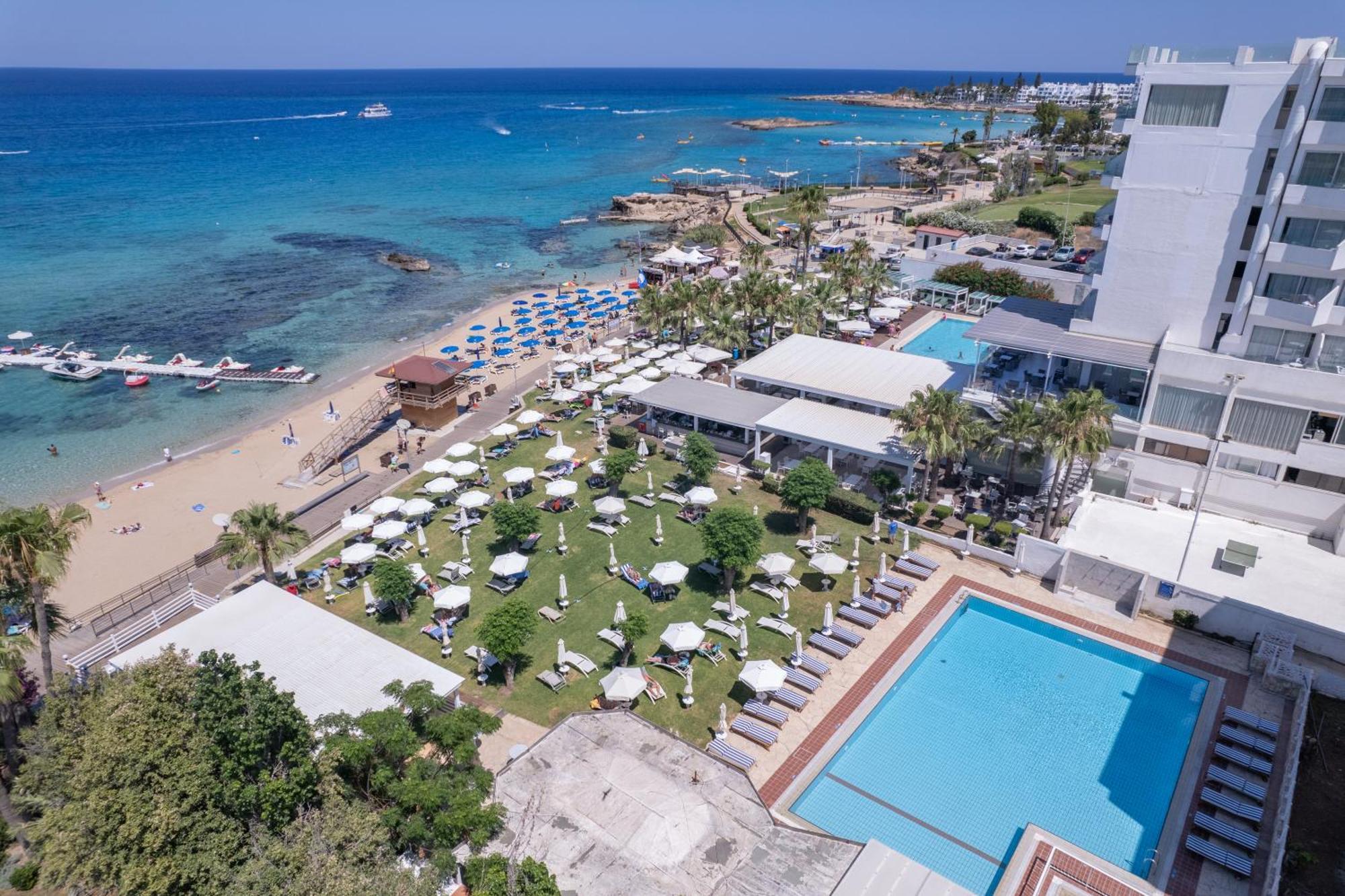 Iliada Beach Hotel โปรทาราส ภายนอก รูปภาพ